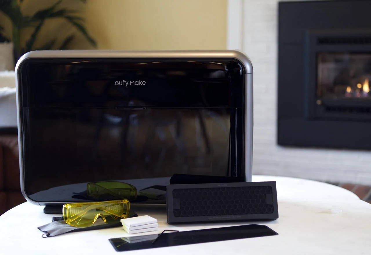eufyMake E1 UV printer with standard accessories